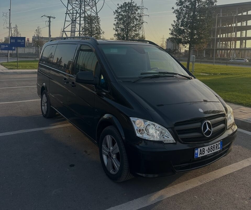 Taxi Era Lezhë 7+1 minivan